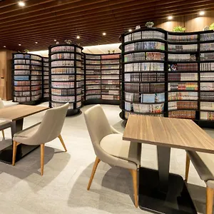 3* Hotel The Hedistar Nijo Comic & Books