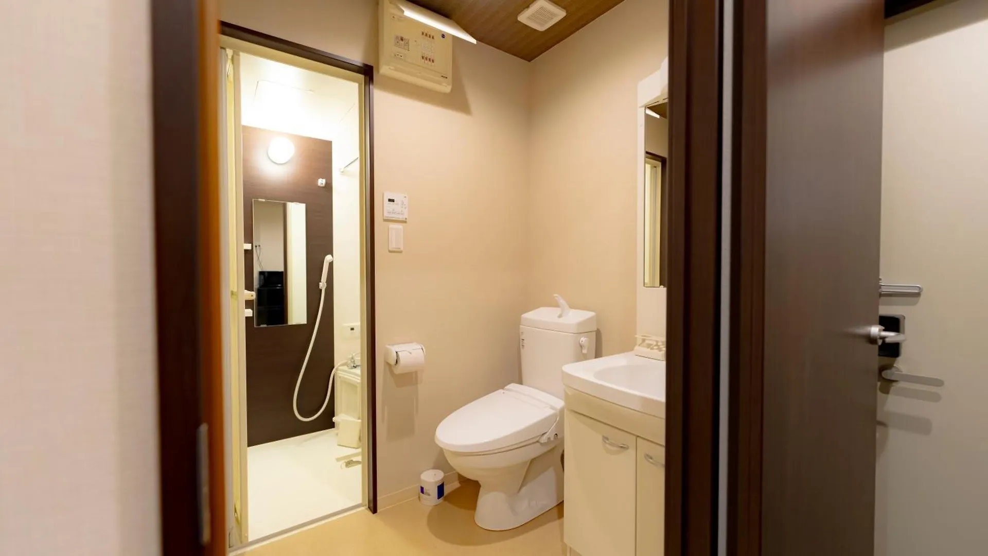 Apartment Hotel Modish Nijo Enmachi Kyoto Japan